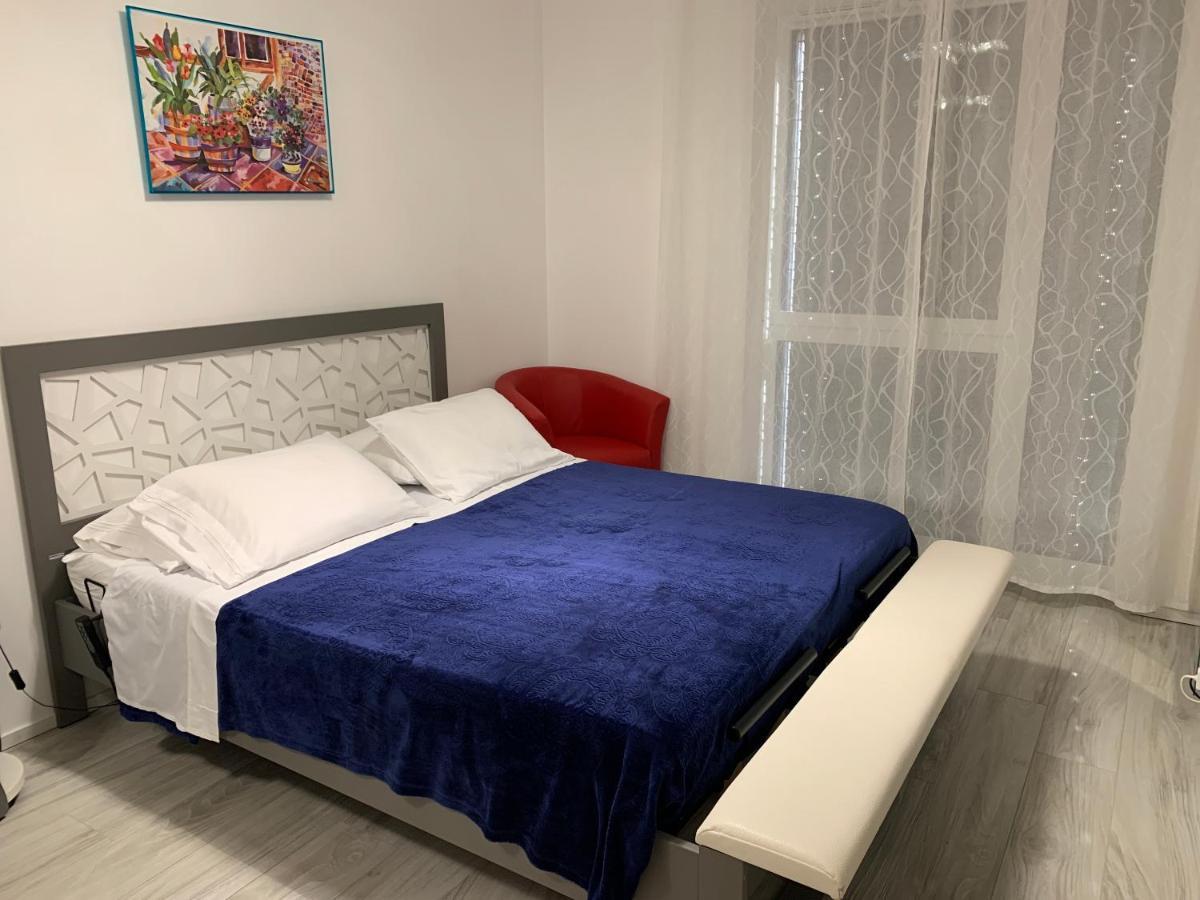 B&B Kelly Plus Лозанна Экстерьер фото